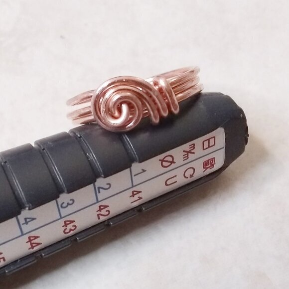 Durable Everyday Wear! Class & Sass ~ Copper Wire Wrapped Ring - Sz 5.5 + 10 - Picture 4 of 12